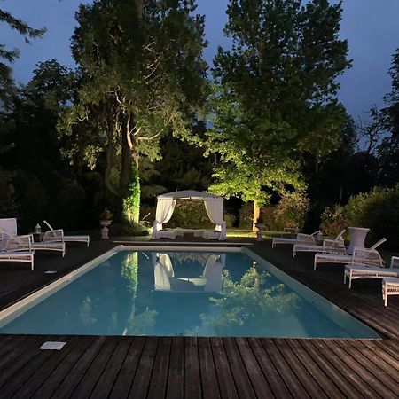 French Correze Moulin Bleu Hotell Saint-Pantaléon-de-Larche Exteriör bild