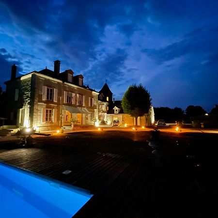French Correze Moulin Bleu Hotell Saint-Pantaléon-de-Larche Exteriör bild