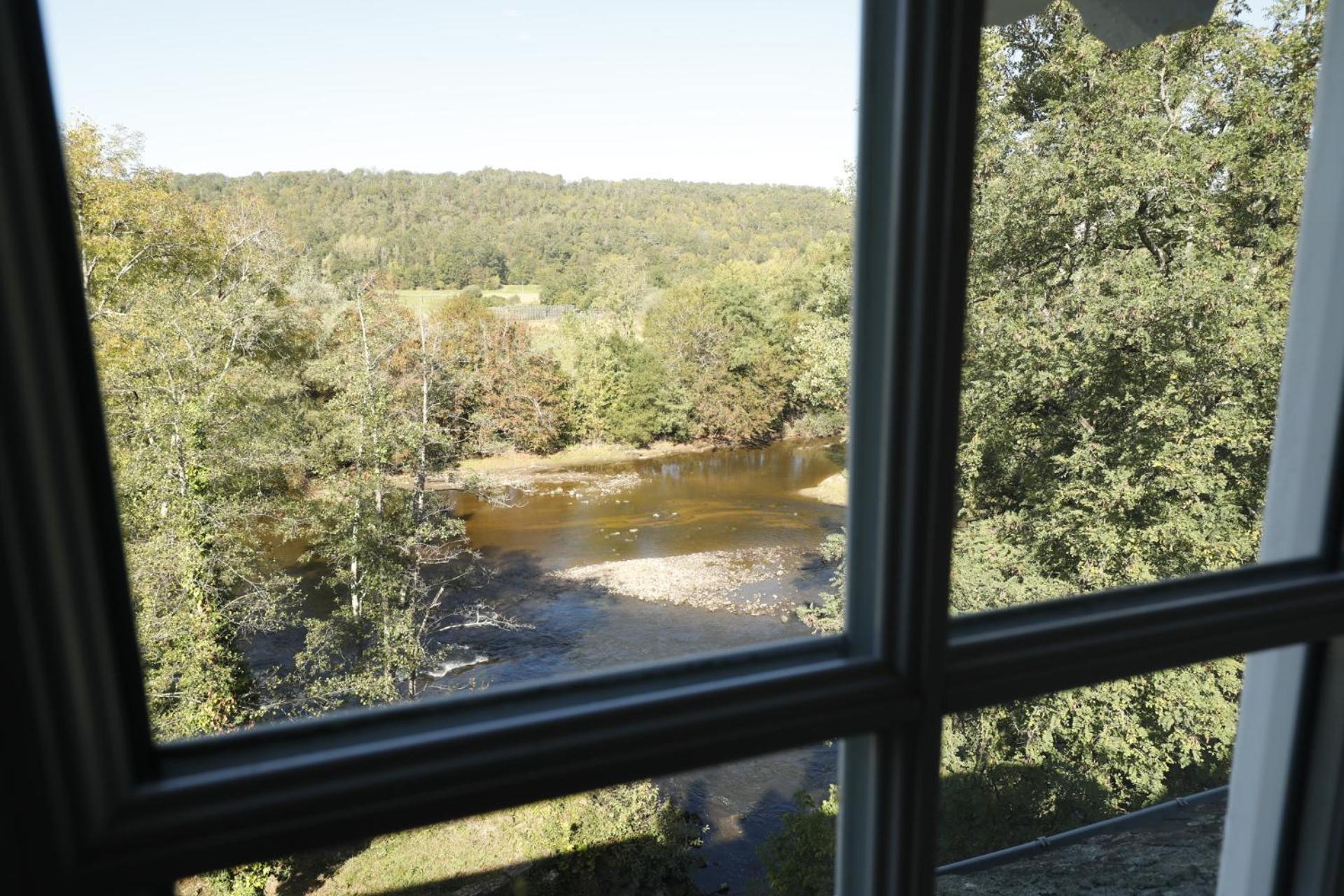 French Correze Moulin Bleu Hotell Saint-Pantaléon-de-Larche Exteriör bild